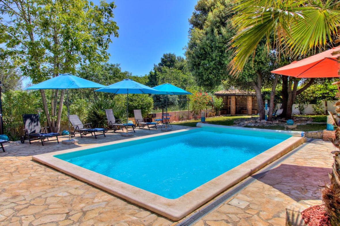 Villa Dolce Vita **** Premantura Exterior foto